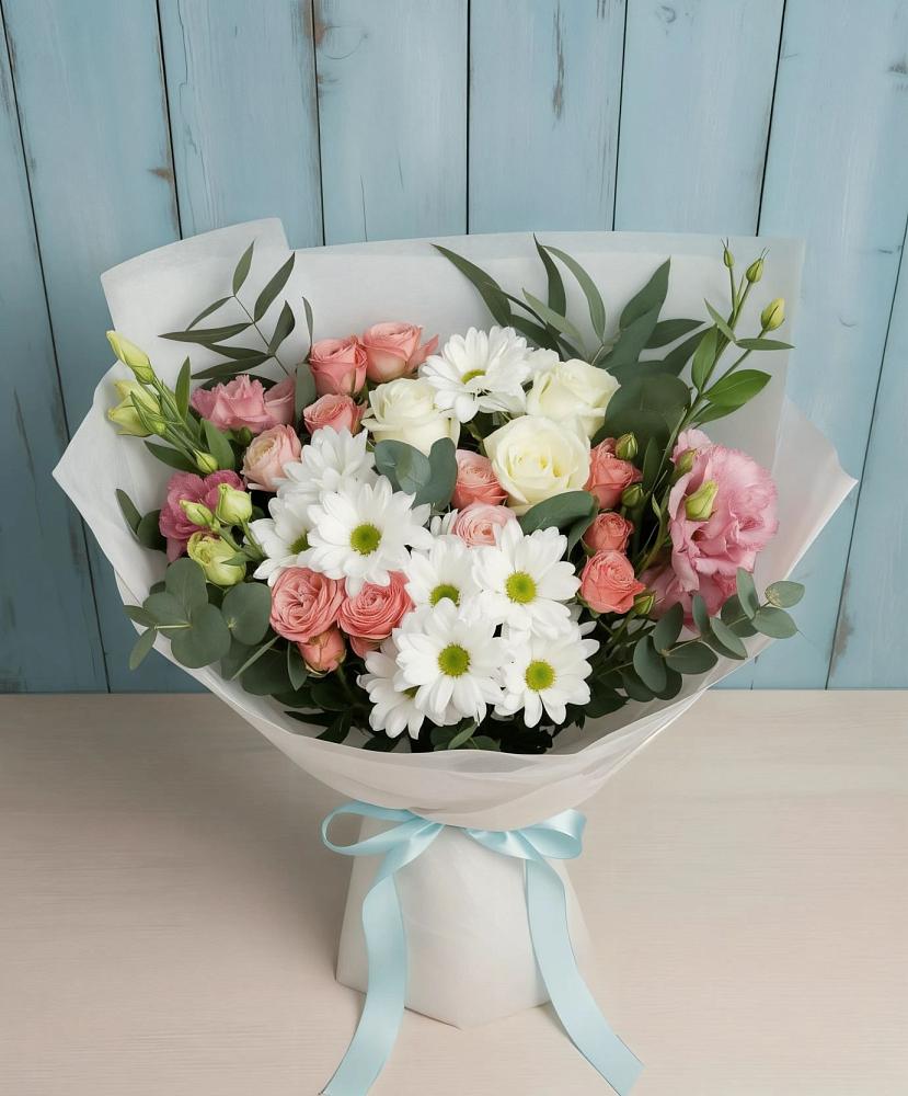 Букет цветов из: Розы, Лизиантусы и Хризантемы в Старом Осколе