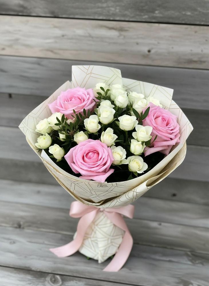 Букет цветов из: Розы в Старом Осколе
