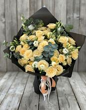 Букет цветов из:  Розы и Лизиантусы в Старом Осколе