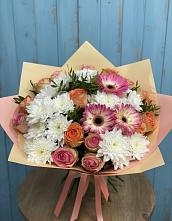 Букет цветов из:  Розы, Герберы и Хризантемы в Старом Осколе