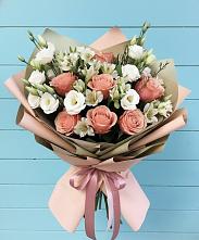 Букет цветов из:  Розы, Альстромерии и Лизиантусы в Старом Осколе