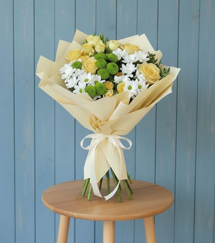 Букет цветов из: Хризантемы и Розы в Старом Осколе