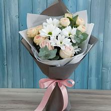 Букет цветов из:  Хризантемы и Розы в Старом Осколе