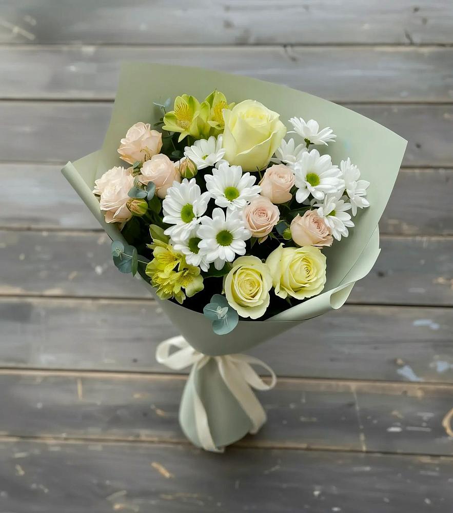 Букет цветов из: Альстромерии, Розы и Хризантемы в Старом Осколе