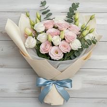 Букет цветов из:  Лизиантусы в Старом Осколе