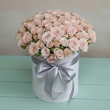 Цветочная композиция из Розы в шляпной коробке в Старом Осколе