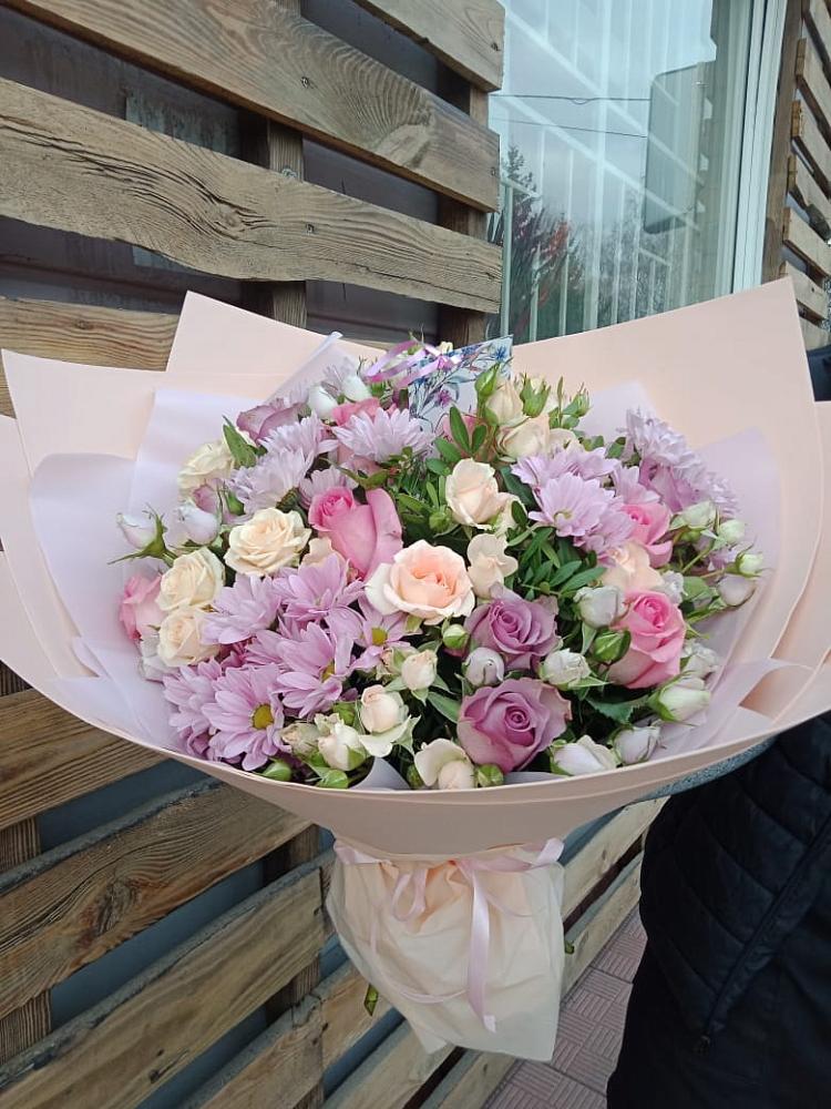 Букет цветов из: Розы и Хризантемы в Старом Осколе