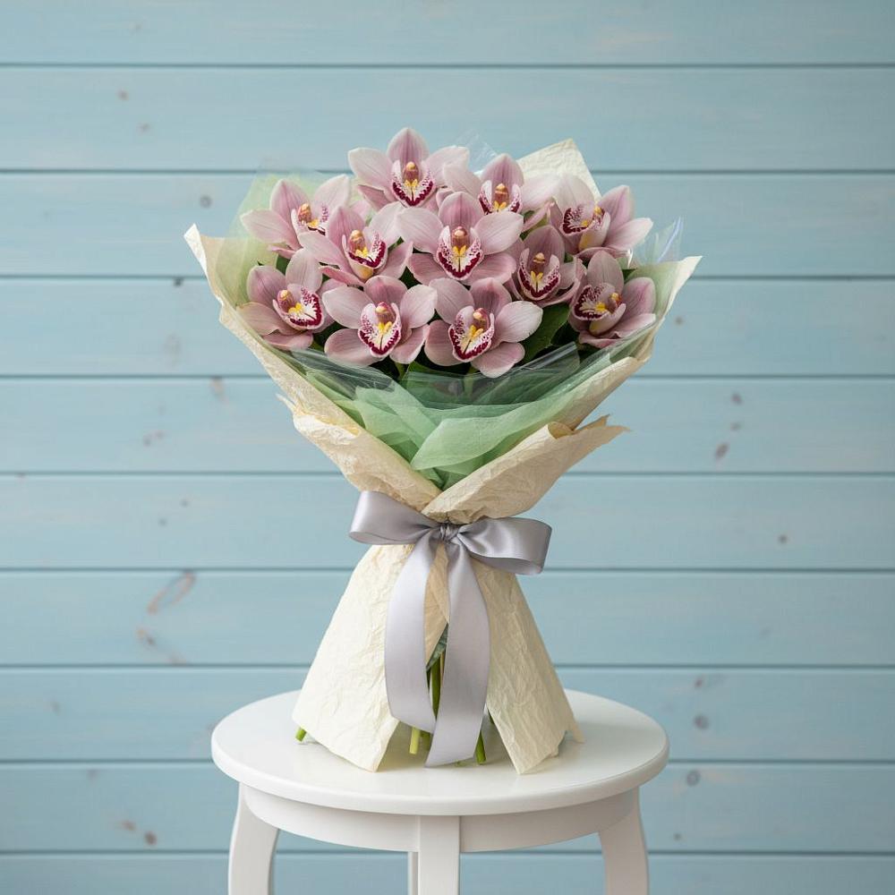 Букет цветов из: Орхидеи и Розы в Старом Осколе