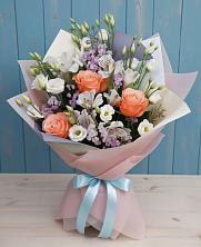 Букет цветов из:  Лизиантусы, Розы, Альстромерии и Гипсофила в Старом Осколе