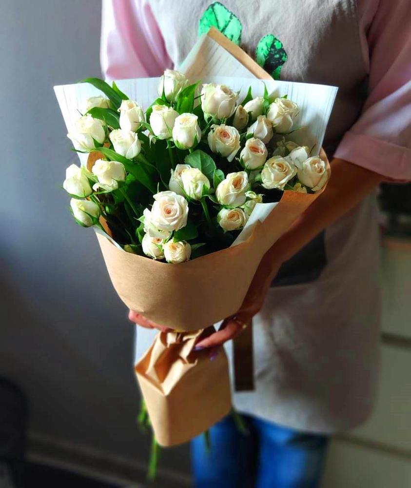 Букет цветов из: Розы в Старом Осколе