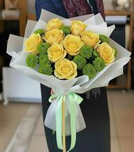 Букет цветов из:  Хризантемы и Розы в Старом Осколе