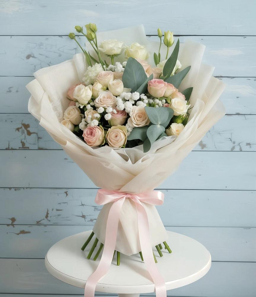 Букет цветов из: Розы и Лизиантусы в Старом Осколе