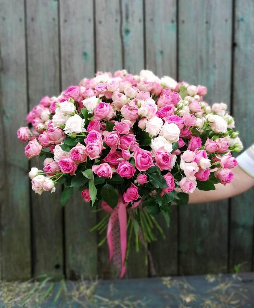 Букет Розовые кустовые розы Натали и Лав Лидия в Старом Осколе