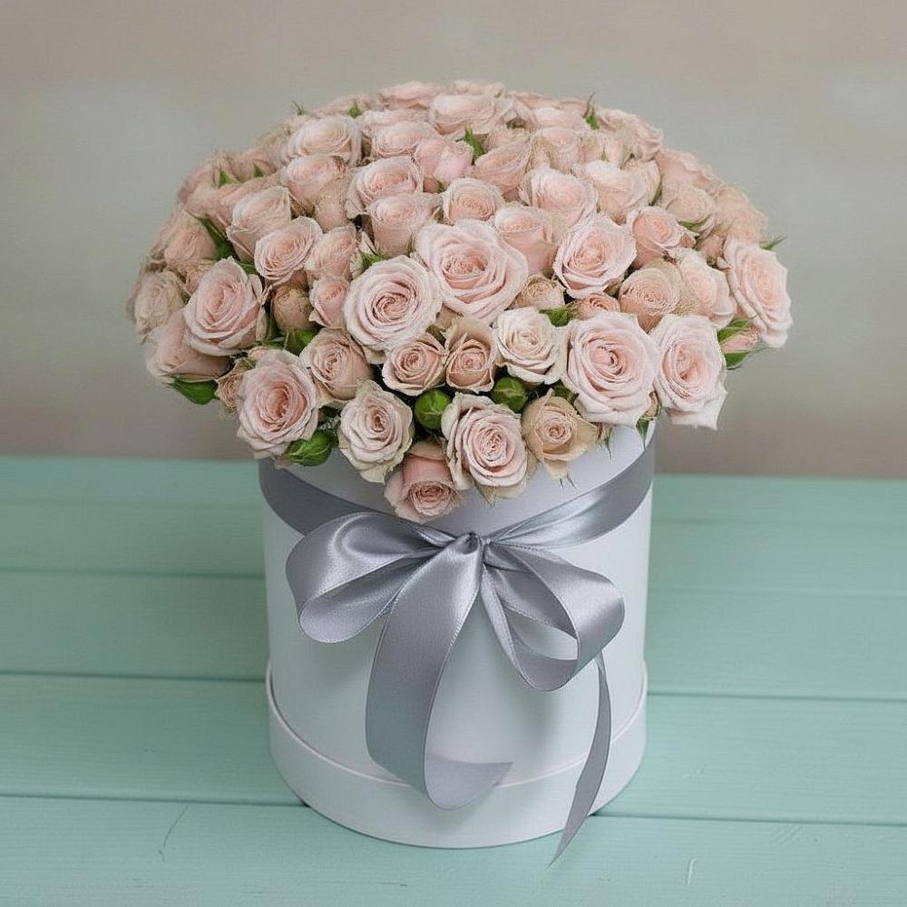 Цветочная композиция из Розы в шляпной коробке в Старом Осколе